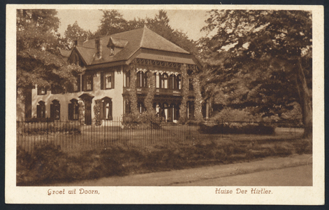 17710 Gezicht op het huis Der Hirtler (Driebergsestraatweg) te Doorn.N.B. Het huis Der Hirtler is in 1960 afgebroken.